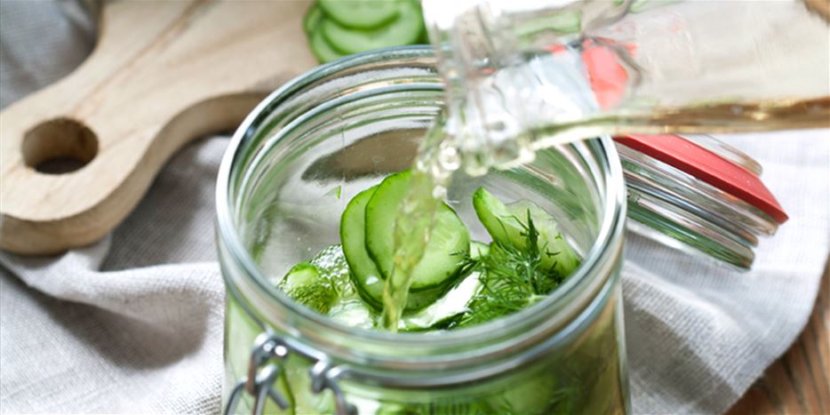 Einfaches Rezept für schnelle Essiggurken